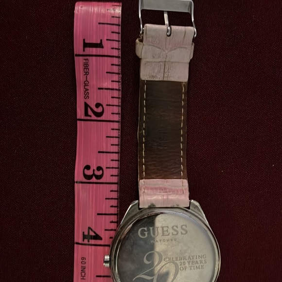 Vintage Pink Guess Leather Strap Watch - Picture 4 of 9